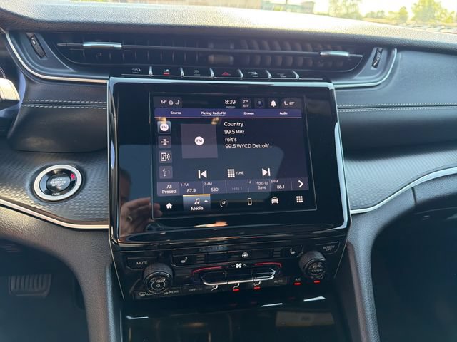Used 2025 Jeep Grand Cherokee Laredo X w/ Luxury Tech Group I AWD/4WD image 21