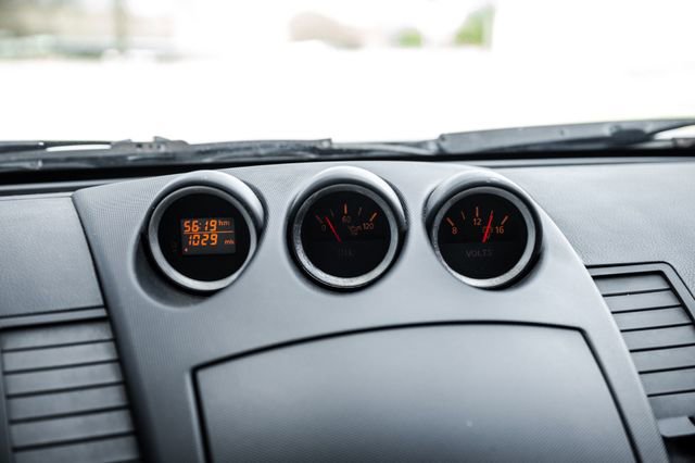 Used 2006 Nissan 350Z Coupe w/ (N93) Cargo Convenience Pkg image 15