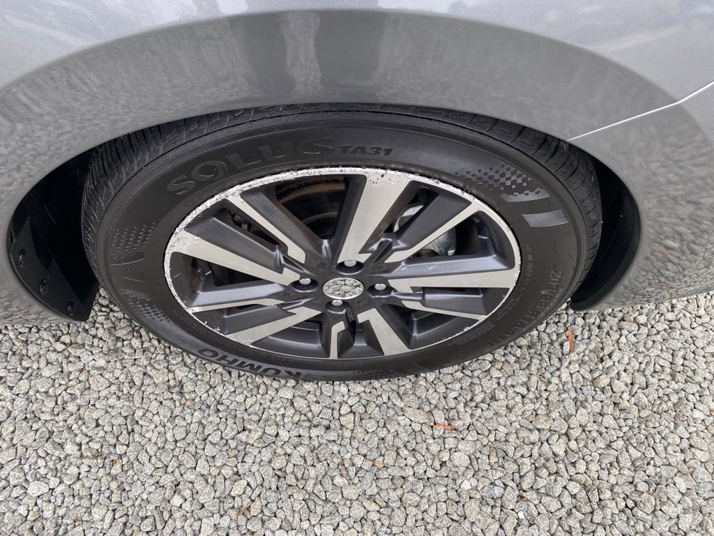 Used 2025 Nissan Versa SV image 23