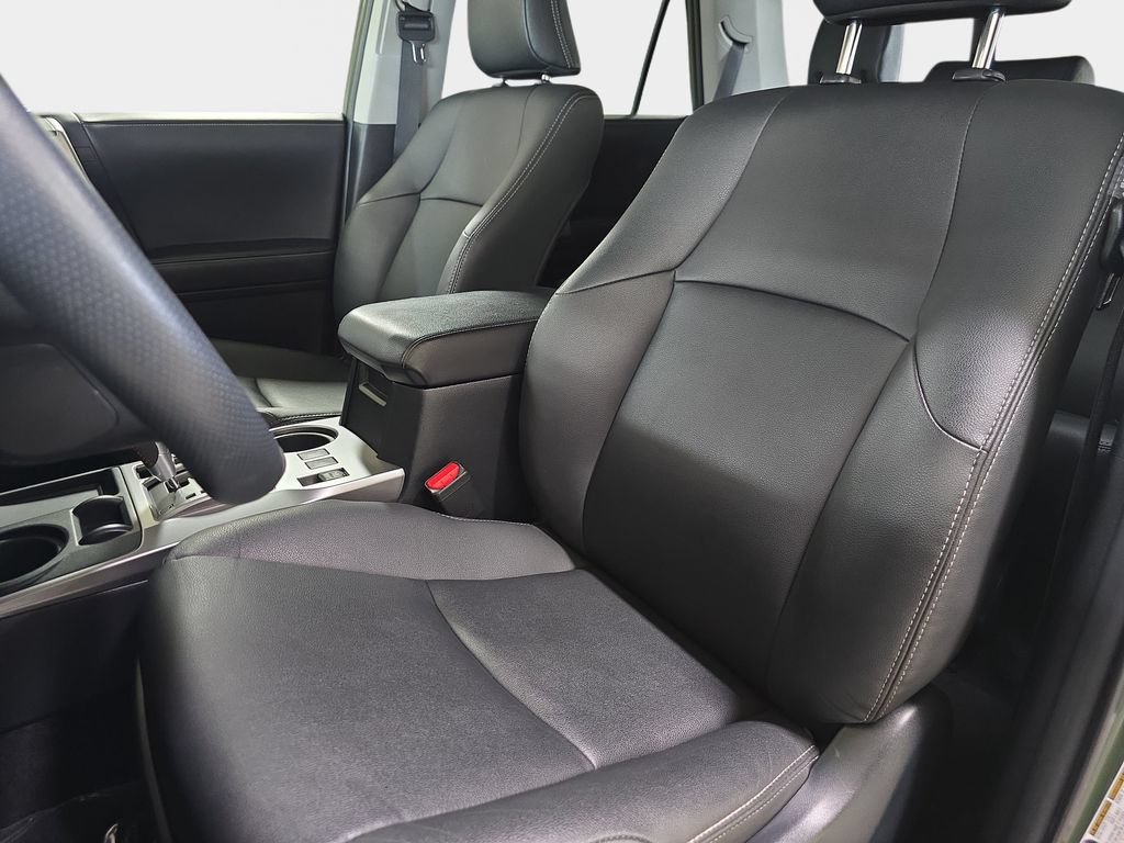 Used 2022 Toyota 4Runner TRD Sport w/ Technology Package RWD image 17