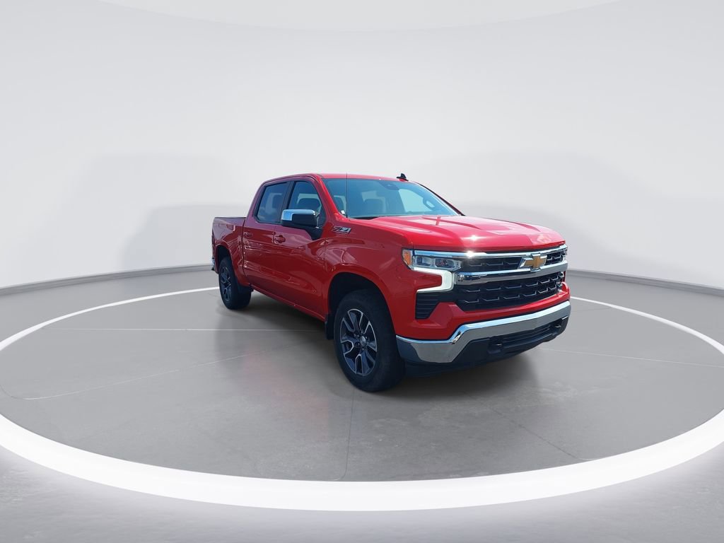 Used 2022 Chevrolet Silverado 1500 LT image 2