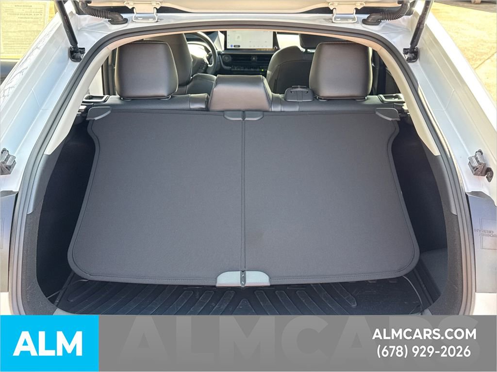 Used 2025 Toyota Prius Nightshade image 16