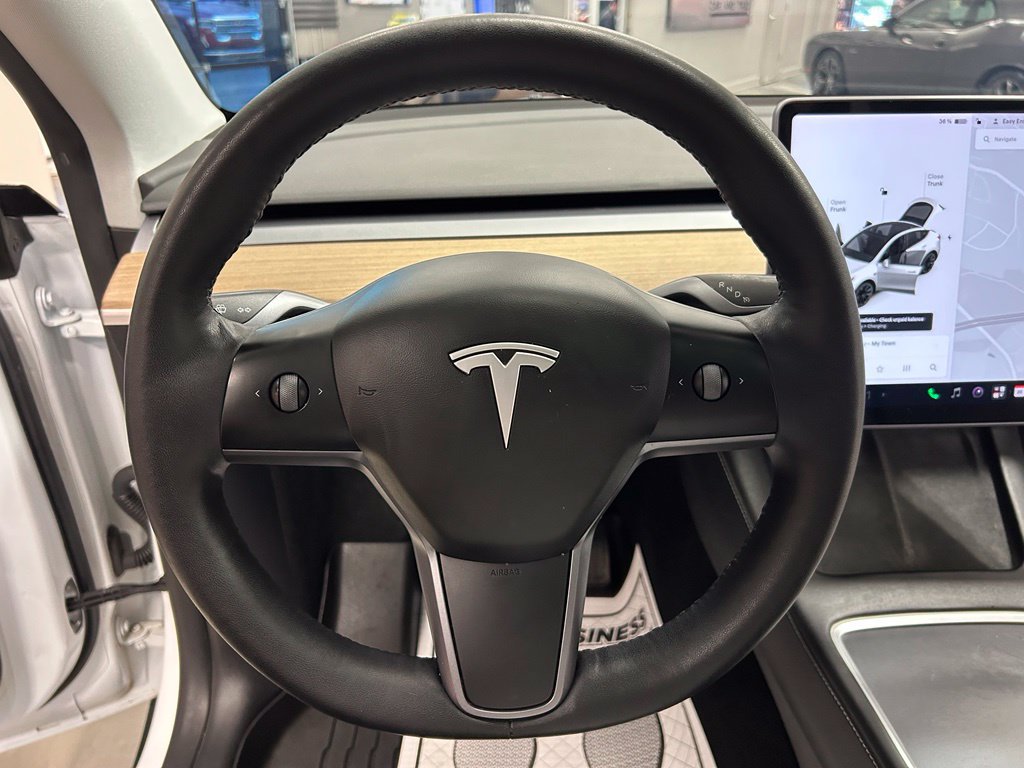 Used 2021 Tesla Model Y Long Range AWD/4WD image 10