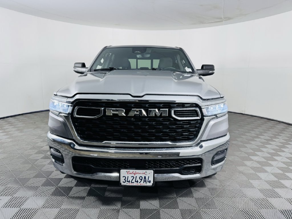 Used 2025 RAM 1500 Big Horn AWD/4WD image 3