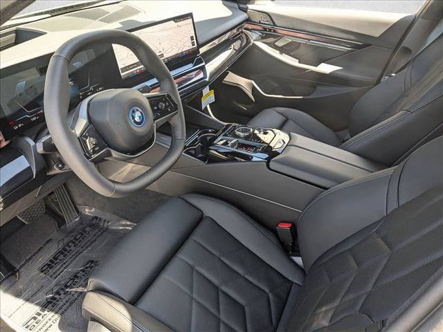 Certified 2025 BMW i5 xDrive40 w/ Premium Package AWD/4WD image 3
