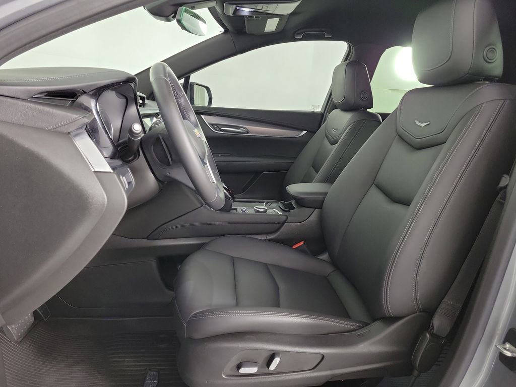 Certified 2023 Cadillac XT5 Luxury image 16