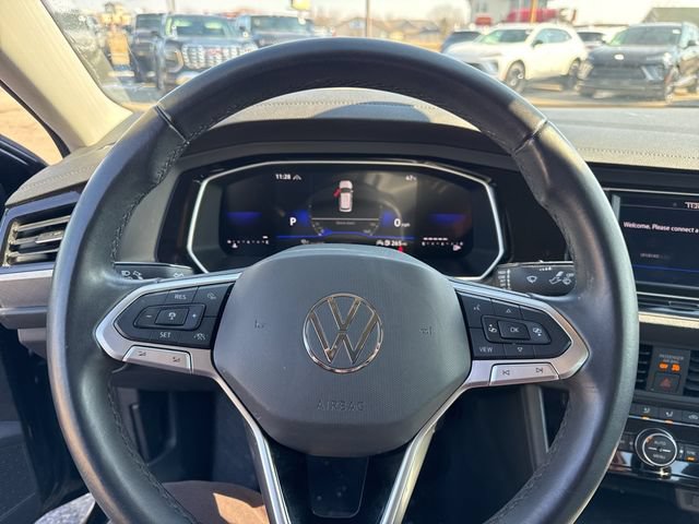 Used 2024 Volkswagen Jetta SE FWD image 23