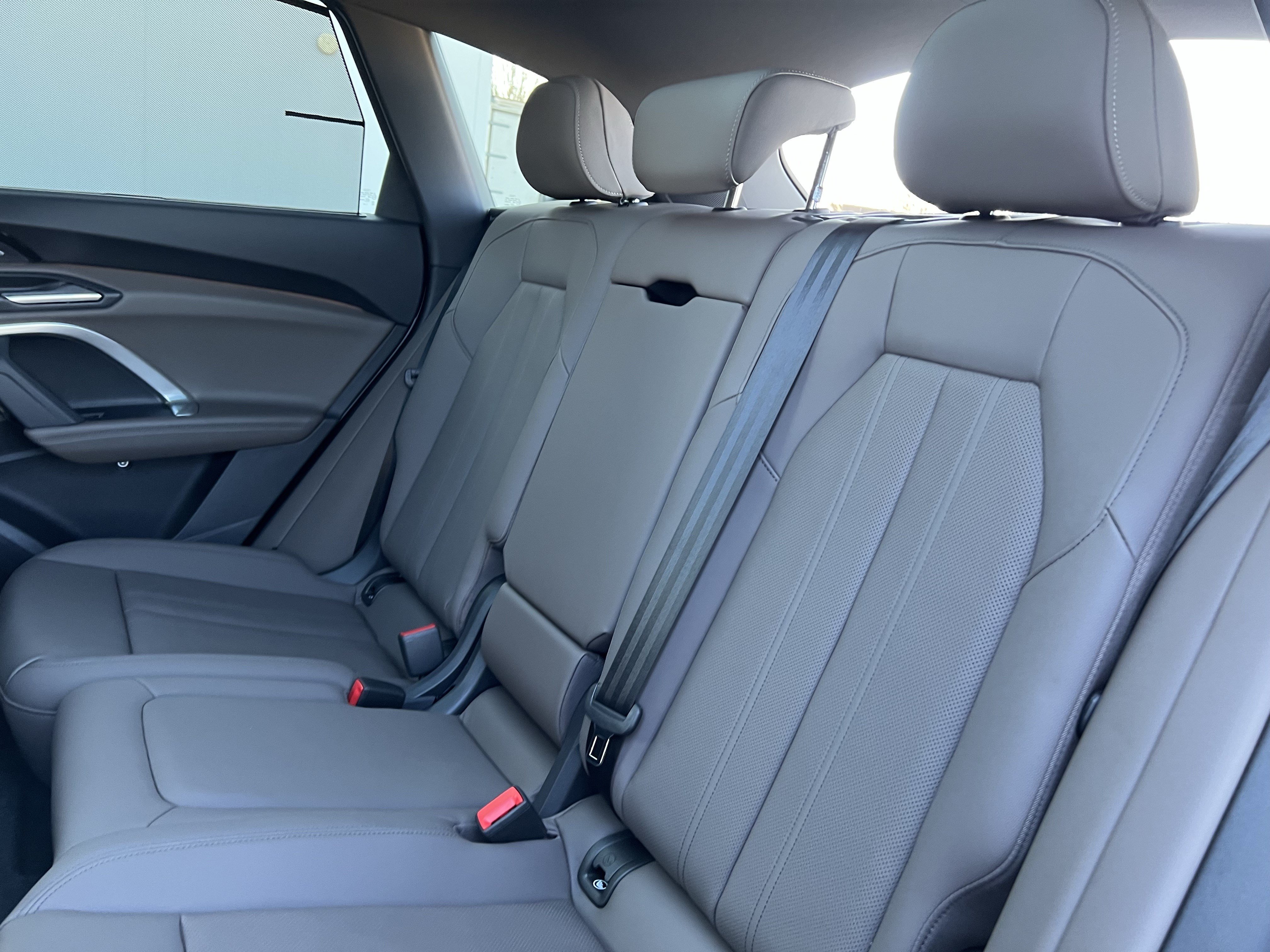 Used 2025 Audi Q5 Premium w/ Premium Plus AWD/4WD image 34