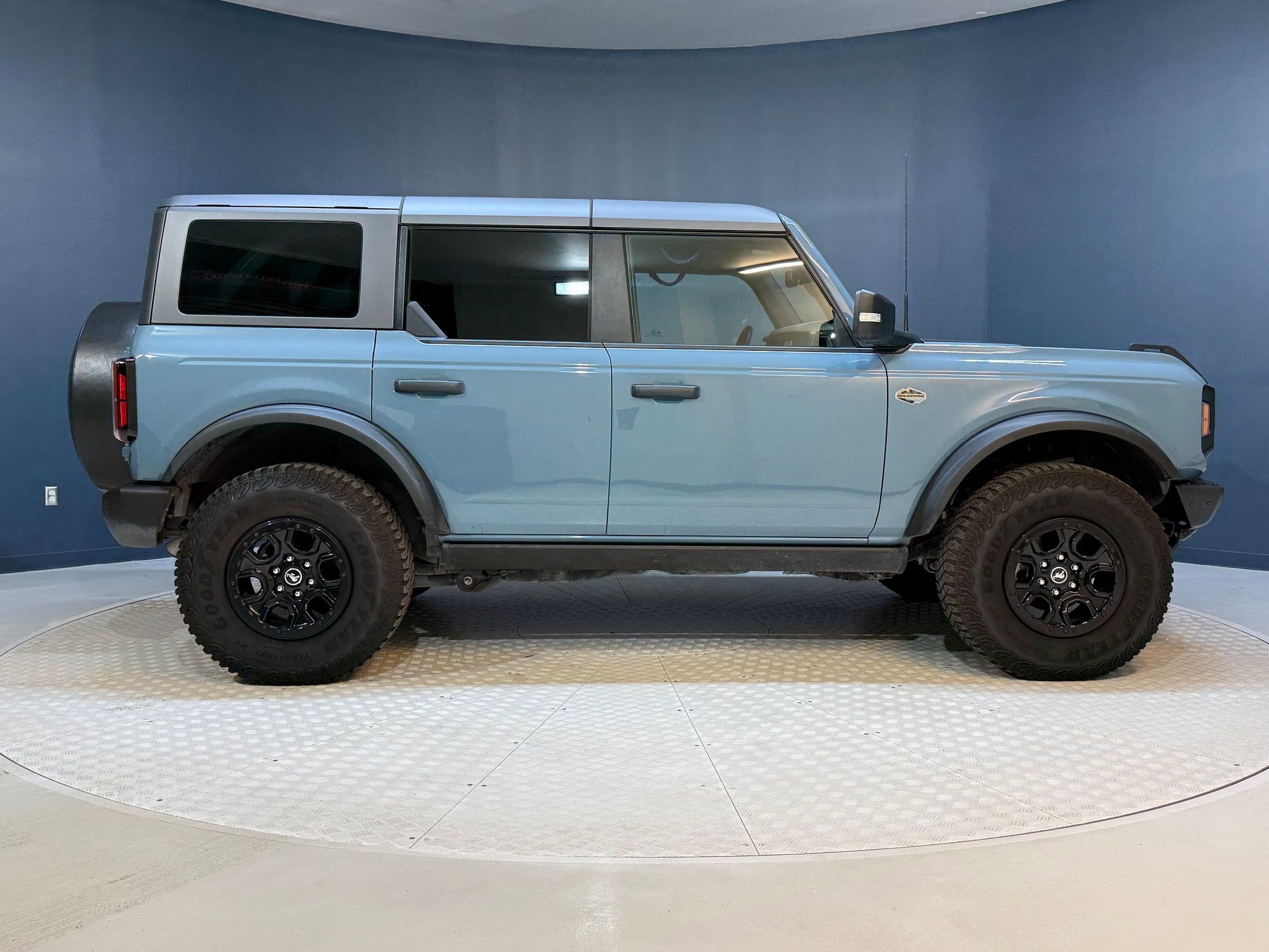 Used 2023 Ford Bronco Wildtrak image 8