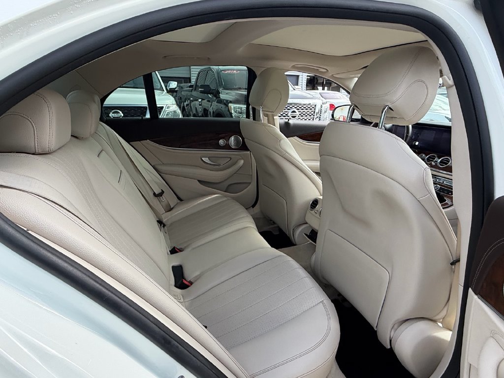 Used 2020 Mercedes-Benz E 350 4MATIC Sedan image 17