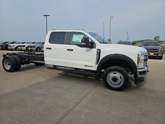 Used 2024 Ford F550 2WD Crew Cab Super Duty image 14