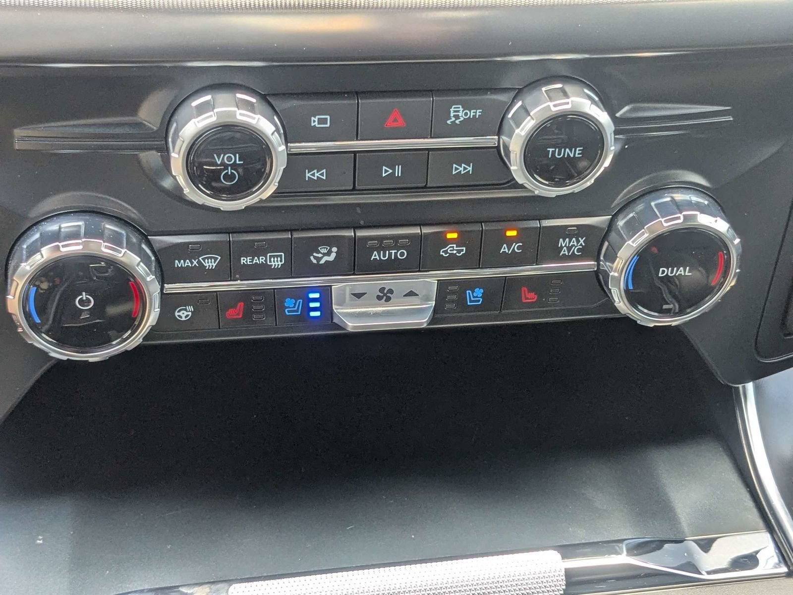 Used 2025 Ford F150 Raptor AWD/4WD image 24