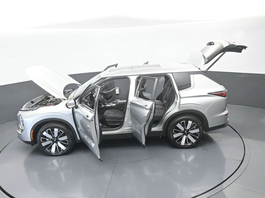 Used 2025 Mitsubishi Outlander SE FWD image 66