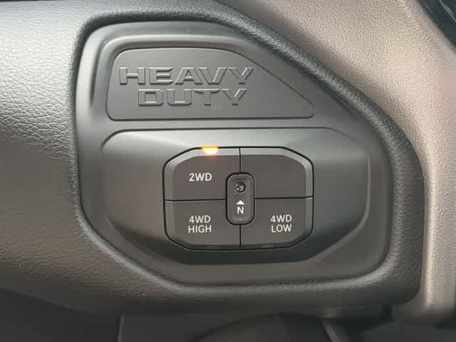 New 2026 RAM 3500 Big Horn AWD/4WD image 28