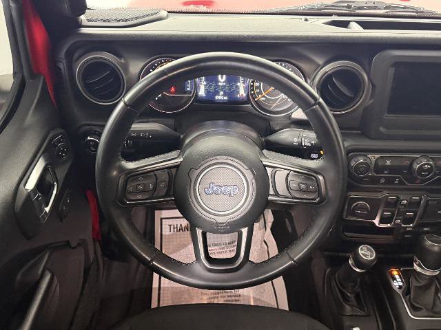 Used 2021 Jeep Gladiator Willys AWD/4WD image 10