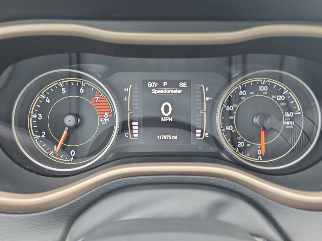 Used 2018 Jeep Cherokee Latitude w/ Altitude Package AWD/4WD image 20