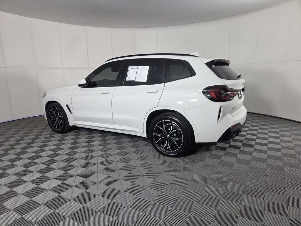 Used 2024 BMW X3 sDrive30i w/ Premium Package RWD image 7