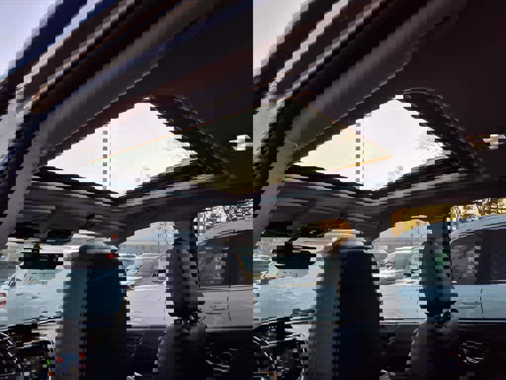 Used 2022 Subaru Forester Limited image 12