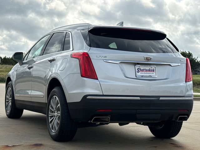 Used 2018 Cadillac XT5 Luxury w/ Driver Awareness Package FWD image 6