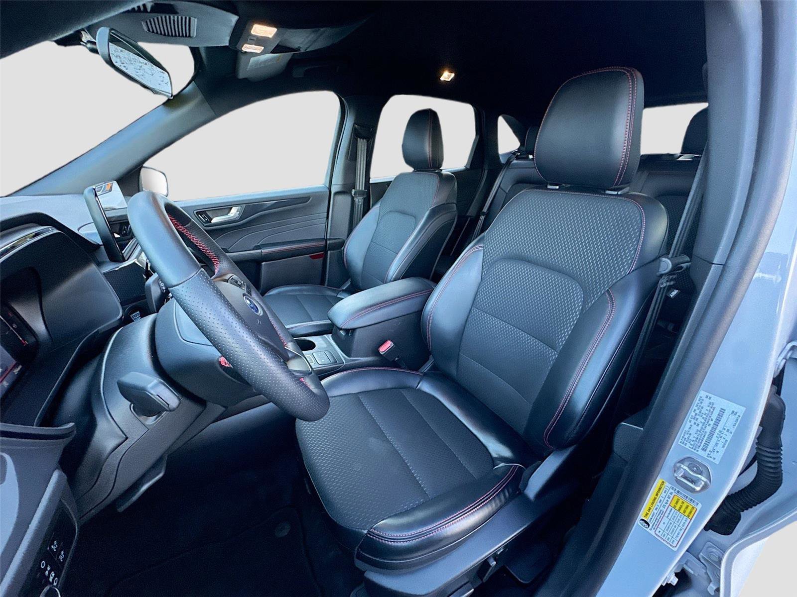 Used 2025 Ford Escape ST-Line Select image 20