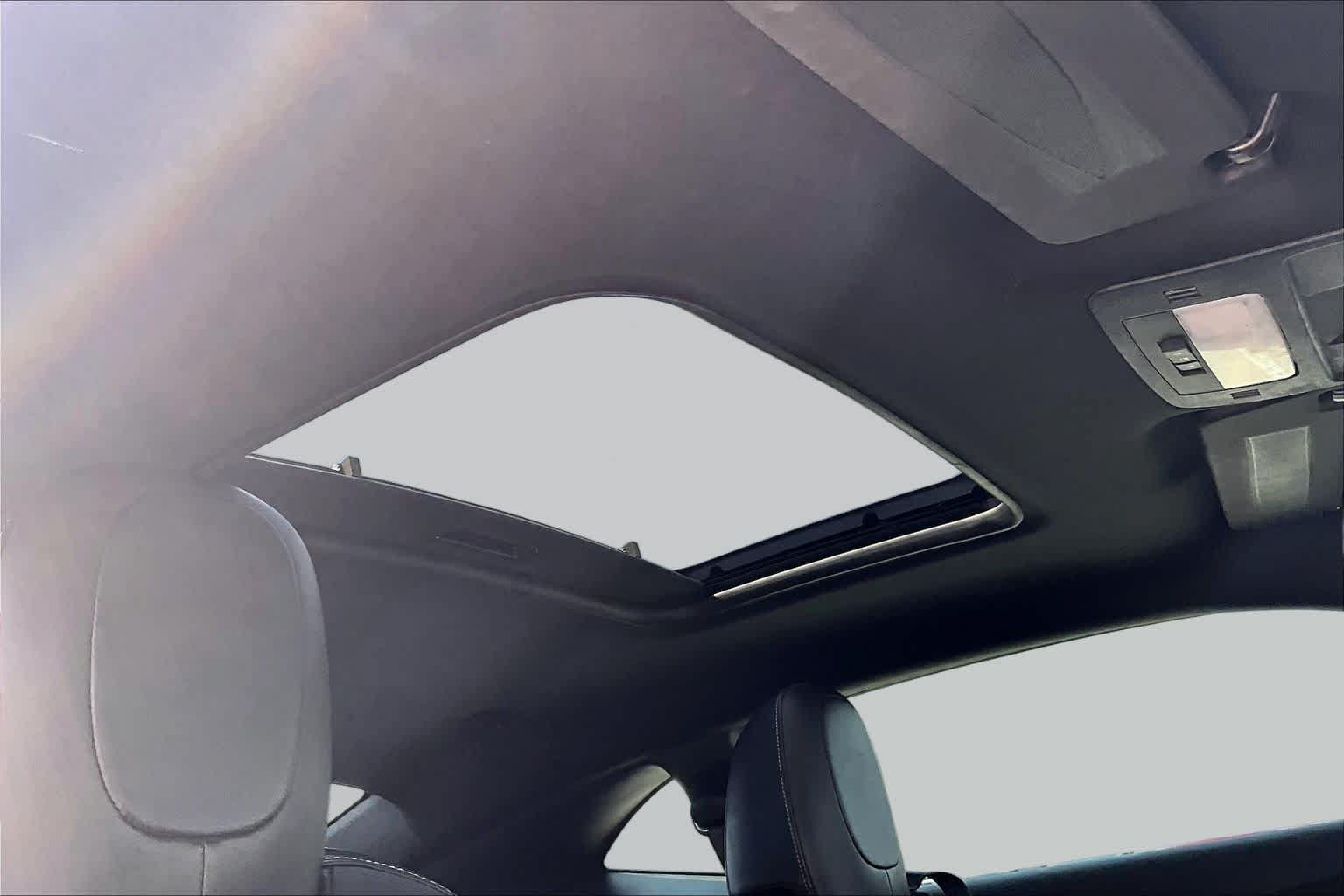 Used 2014 Chevrolet Camaro LT RWD image 9