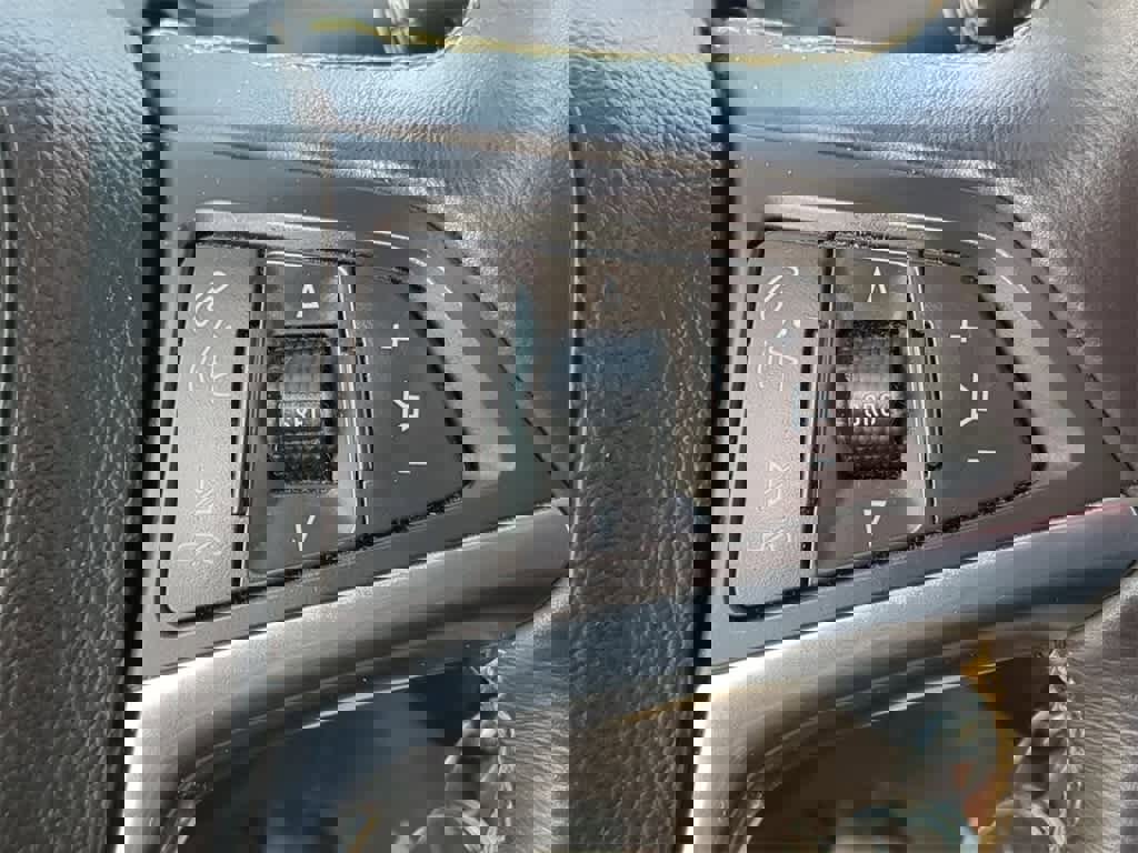 Used 2014 Buick Encore Premium image 26