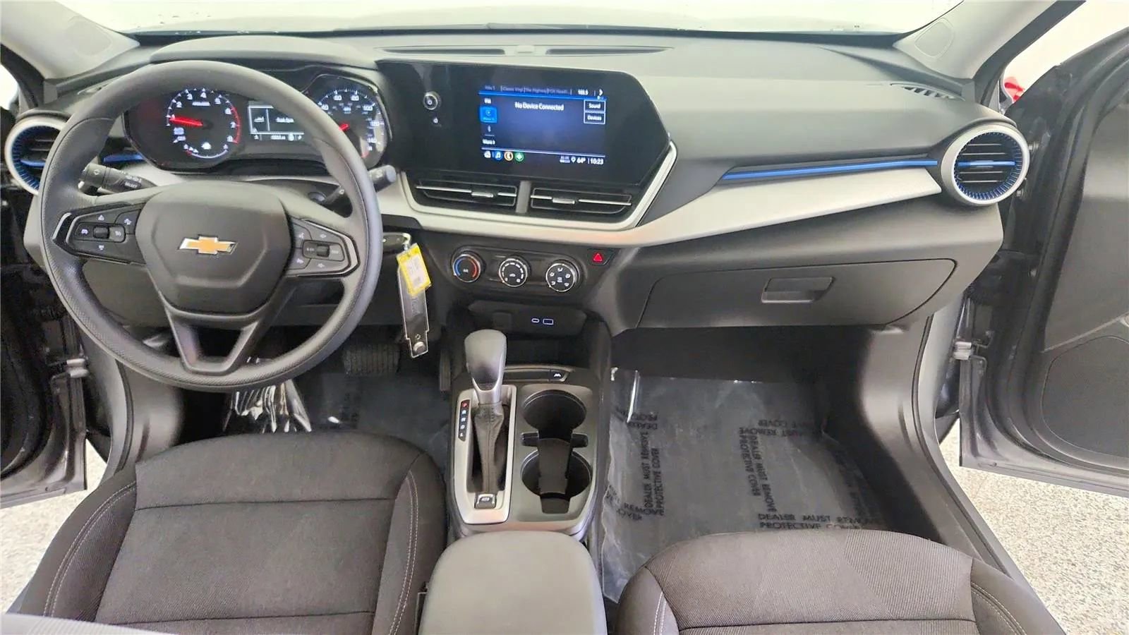 Used 2025 Chevrolet Trax LS w/ Driver Confidence Package FWD image 33