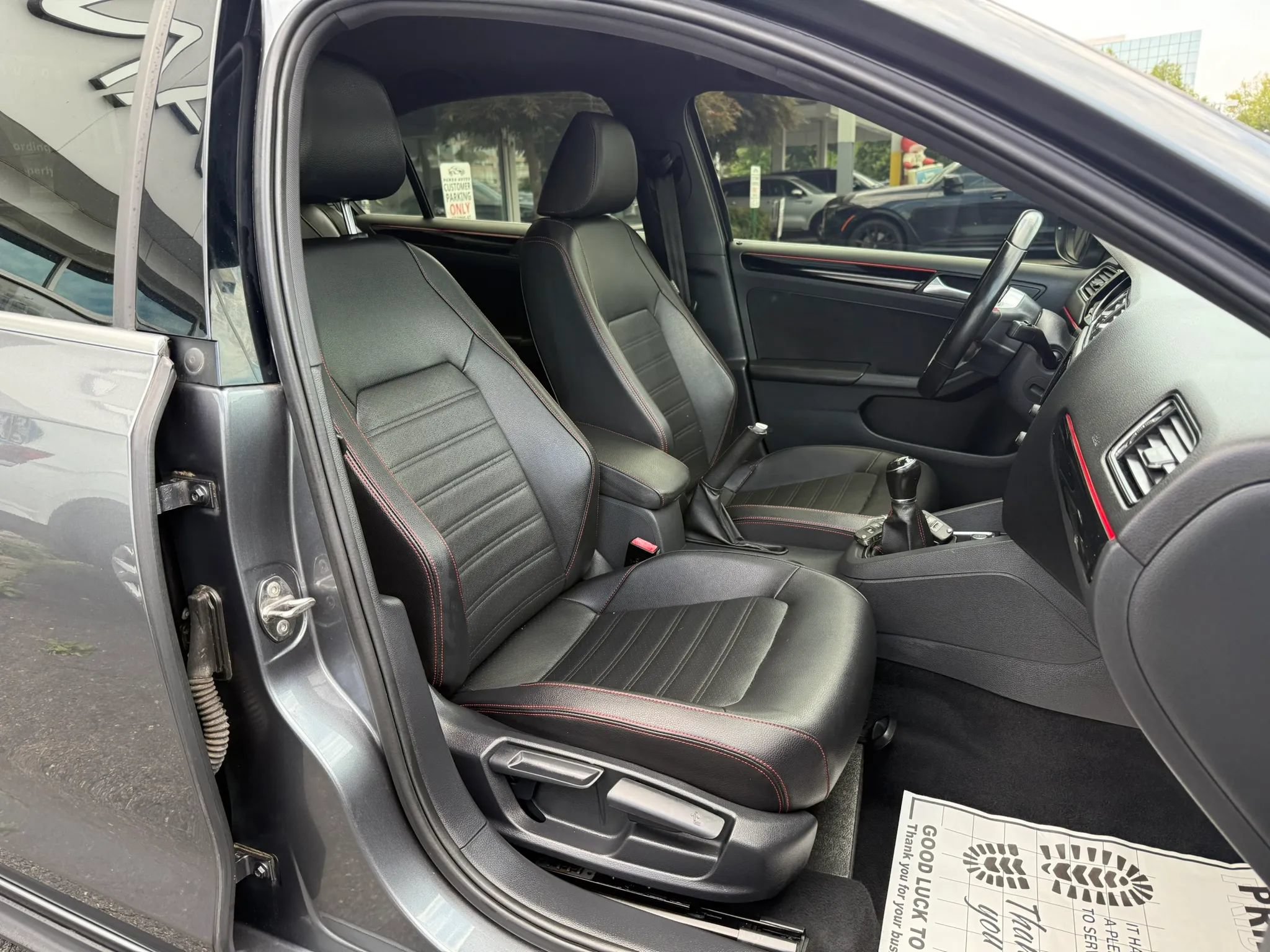 Used 2017 Volkswagen Jetta GLI FWD image 39