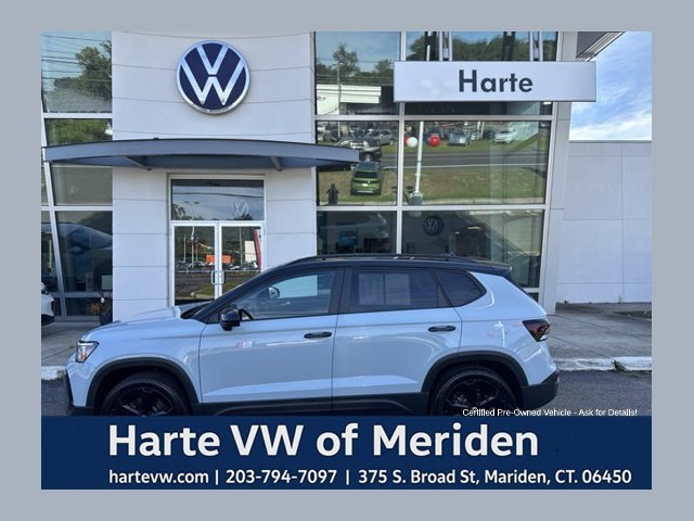 Certified 2026 Volkswagen Taos SE AWD/4WD image 1
