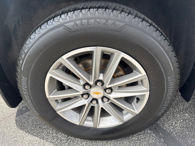 Used 2023 Chevrolet Traverse LT FWD image 9