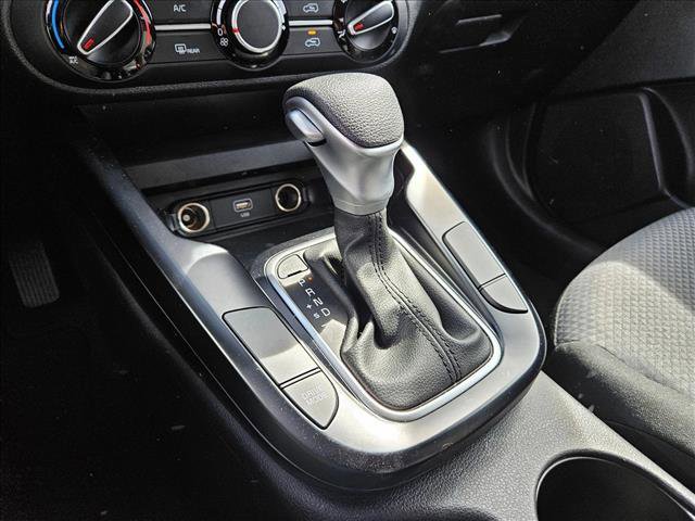 Used 2025 Kia Soul LX w/ LX Technology Package image 11