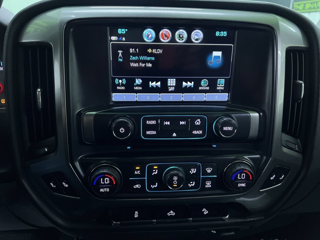 Used 2018 Chevrolet Silverado 1500 LT w/ All Star Edition AWD/4WD image 22