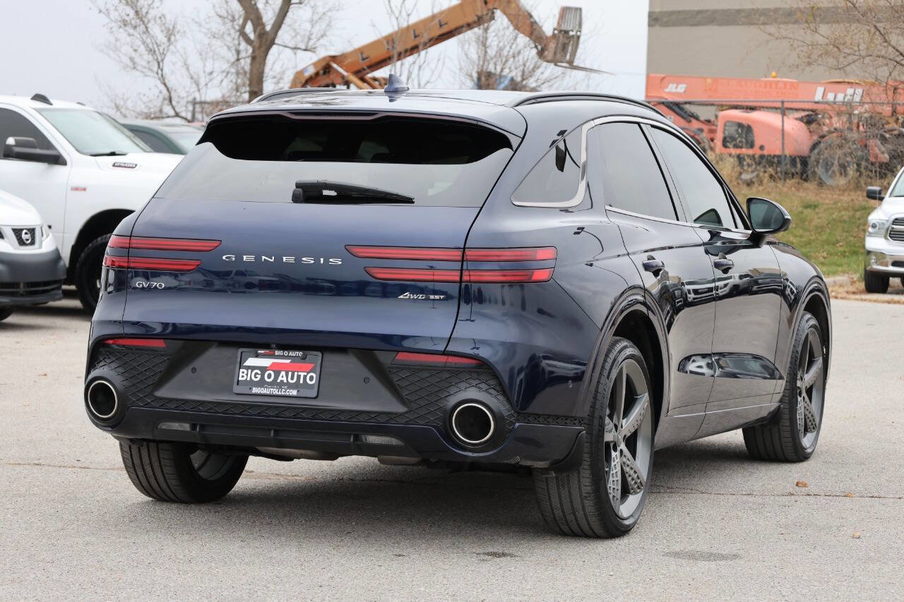 Used 2022 Genesis GV70 3.5T Sport w/ Sport Prestige Package image 9