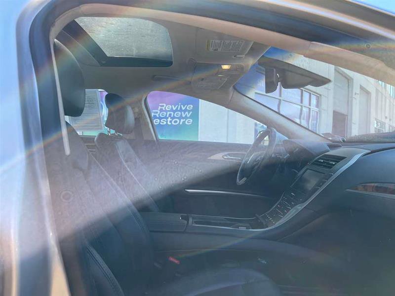 Used 2013 Lincoln MKZ image 60