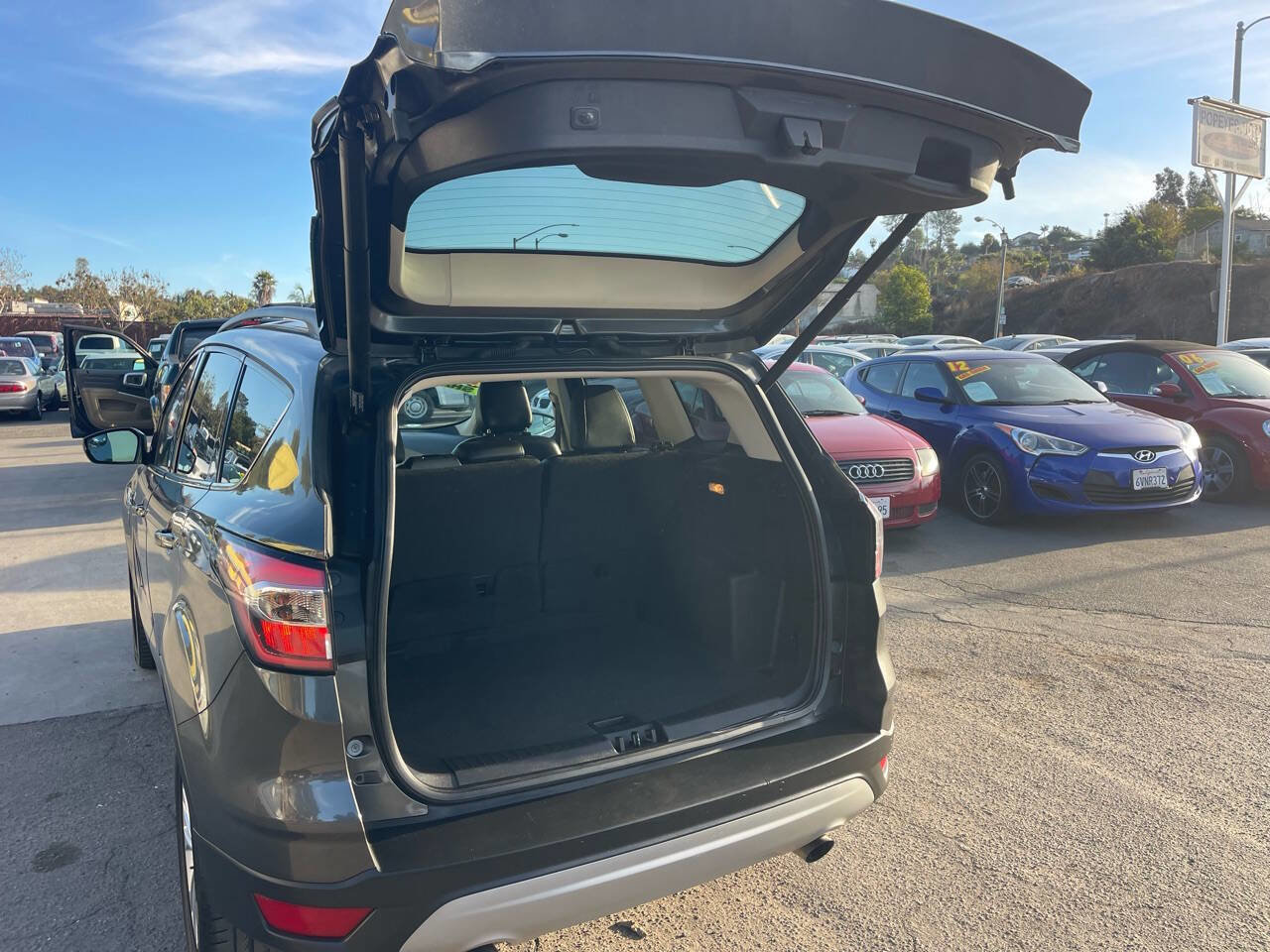 Used 2018 Ford Escape SEL image 7