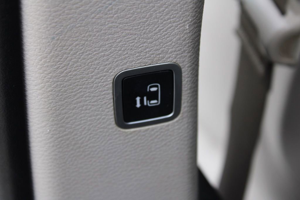 Used 2017 Chrysler Pacifica Touring-L image 28