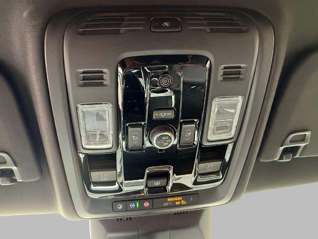 Certified 2025 Cadillac Escalade ESV Sport w/ Touring Package AWD/4WD image 27
