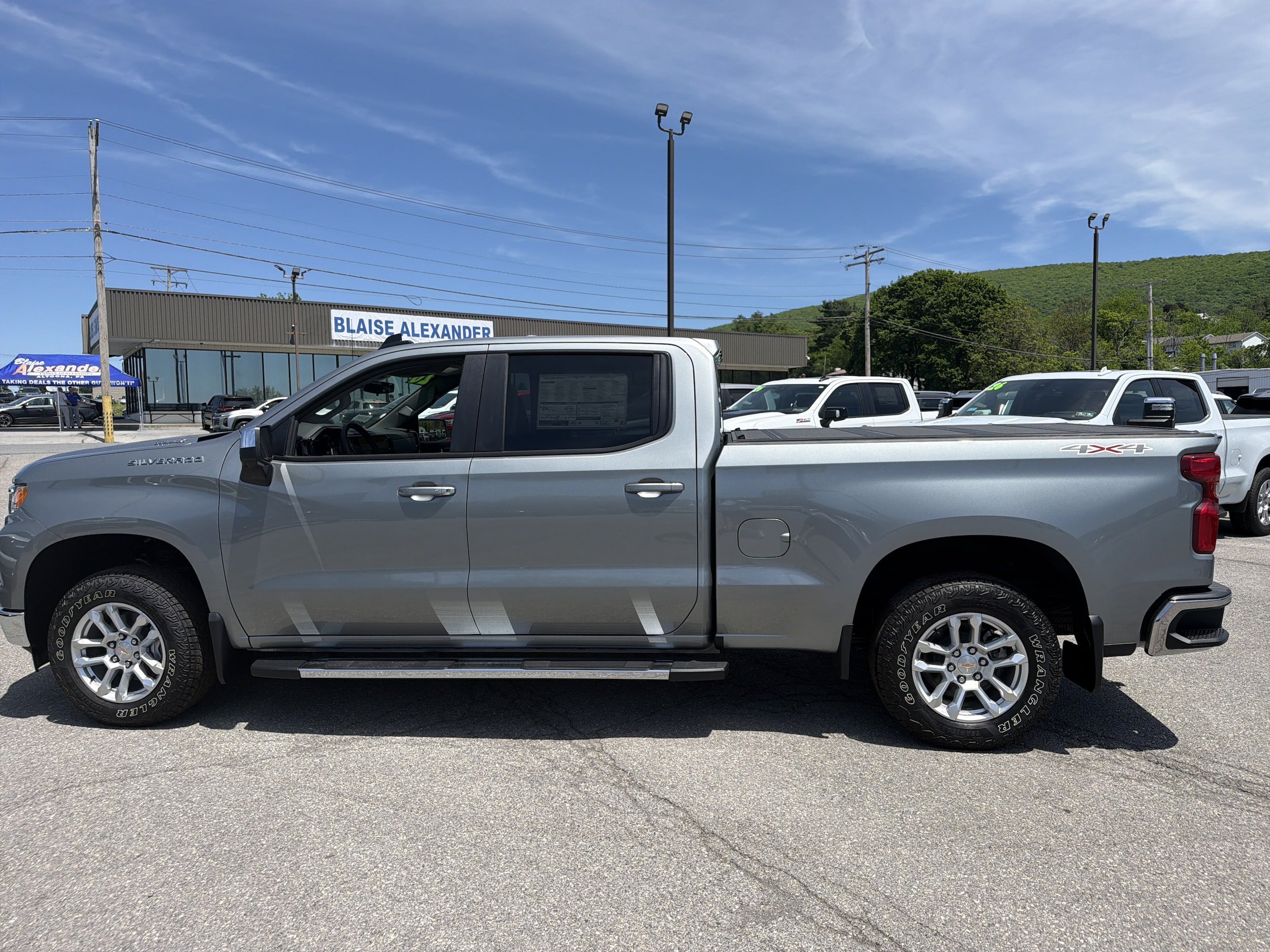 New 2026 Chevrolet Silverado 1500 LT AWD/4WD image 7