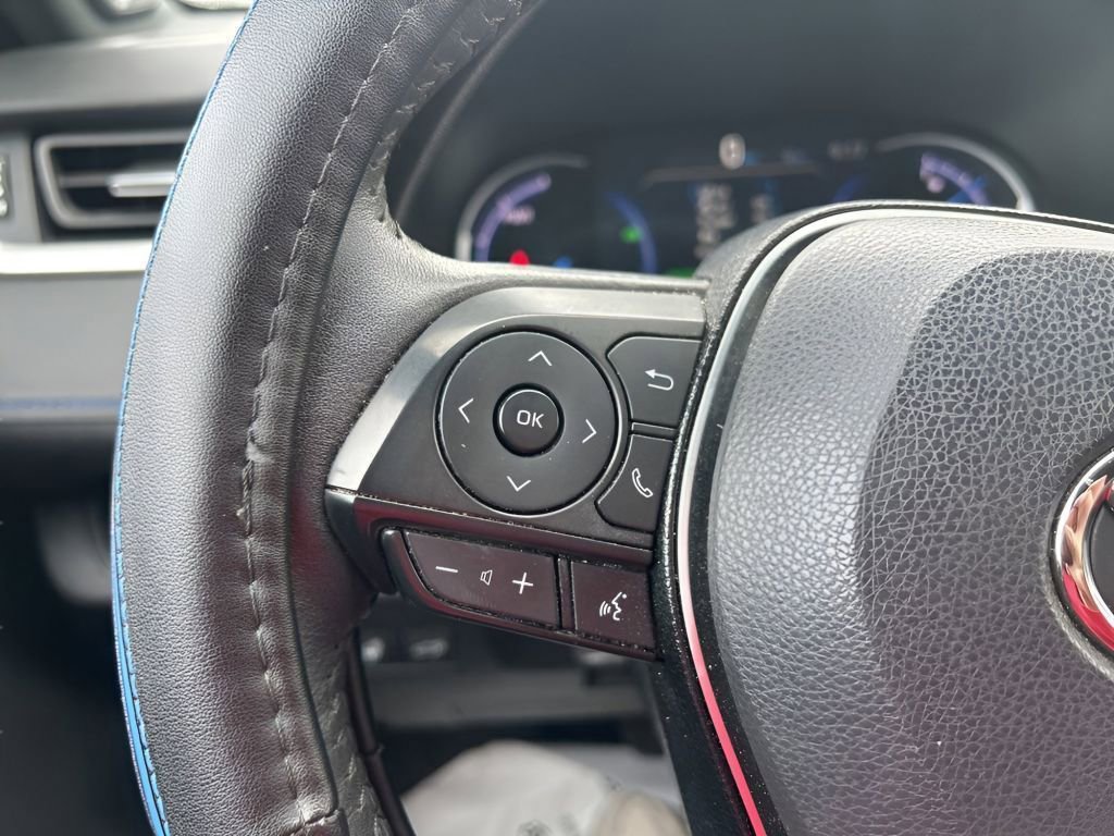 Used 2021 Toyota RAV4 XSE AWD/4WD image 25
