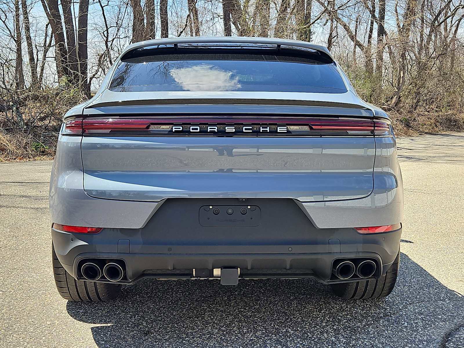 Used 2024 Porsche Cayenne Coupe AWD/4WD image 4