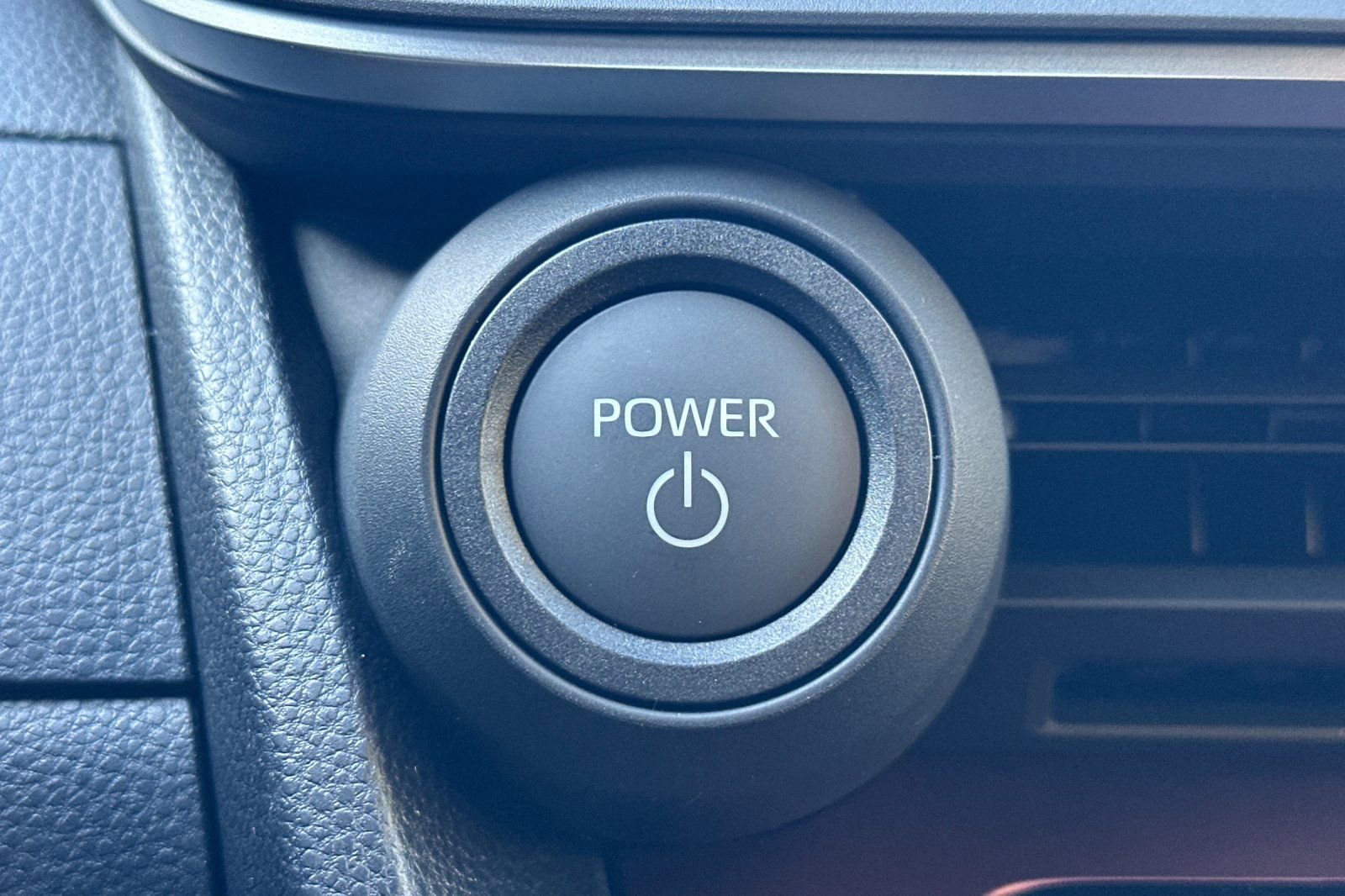 New 2026 Toyota Prius Plug-In Hybrid image 24