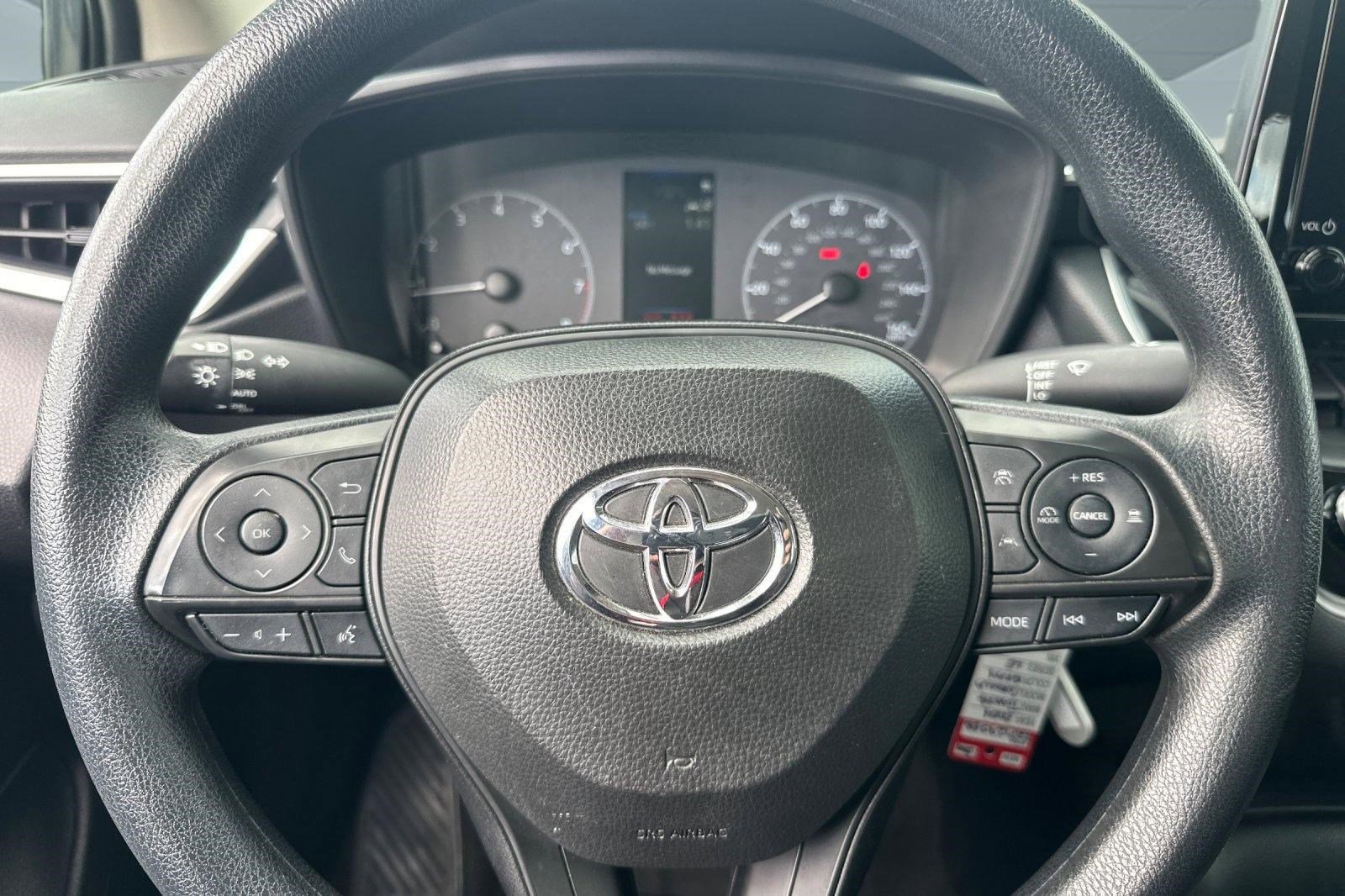 Used 2024 Toyota Corolla LE image 16