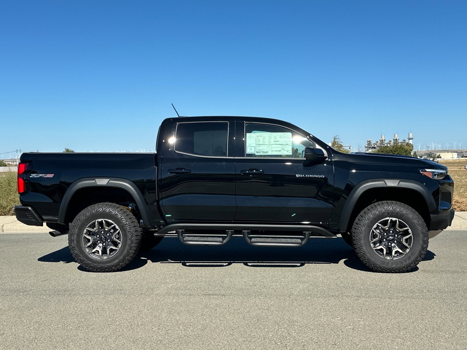 New 2026 Chevrolet Colorado ZR2 image 3