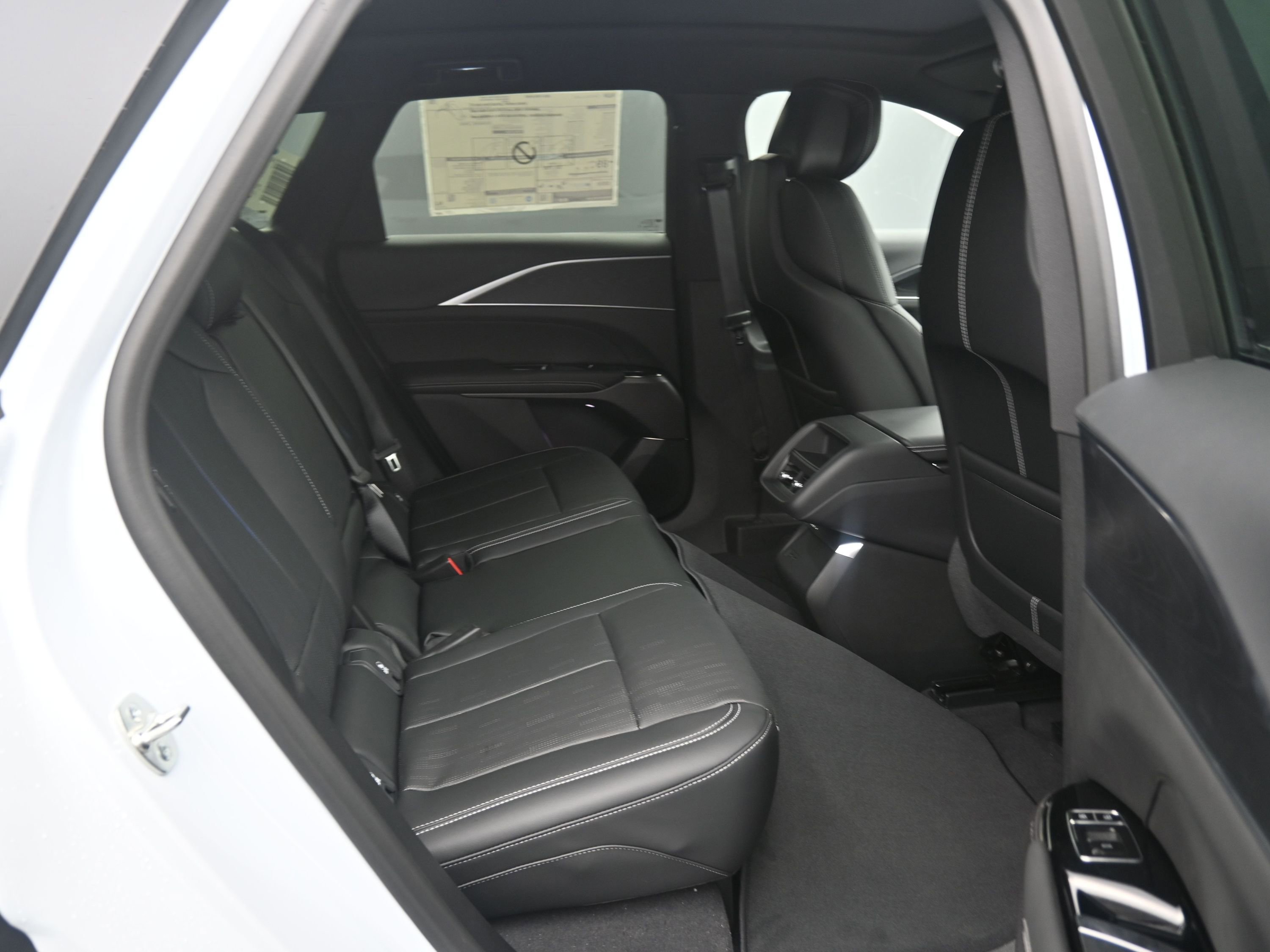 New 2026 Cadillac Lyriq Sport image 12