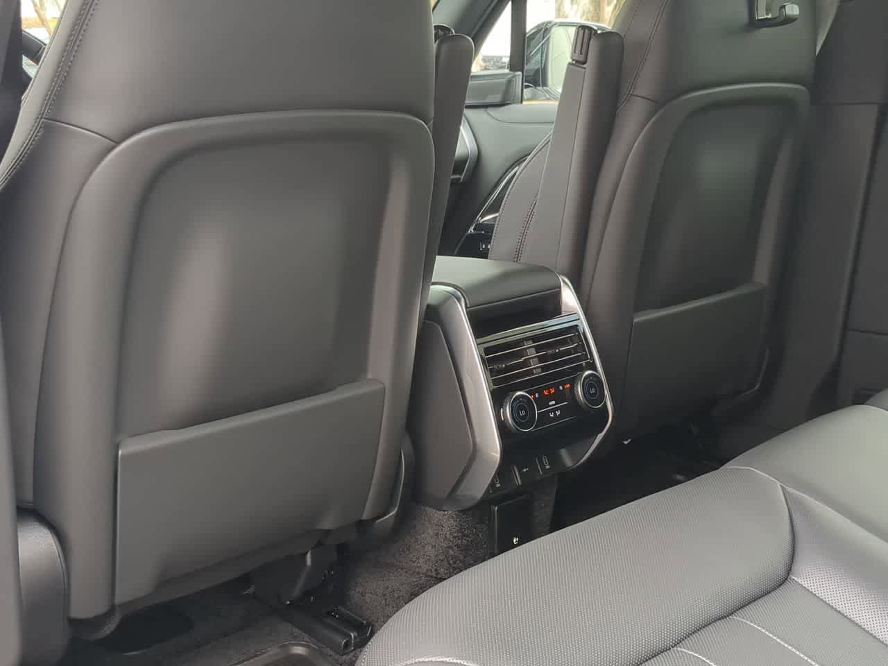 New 2026 Land Rover Range Rover Long Wheelbase SE AWD/4WD image 19
