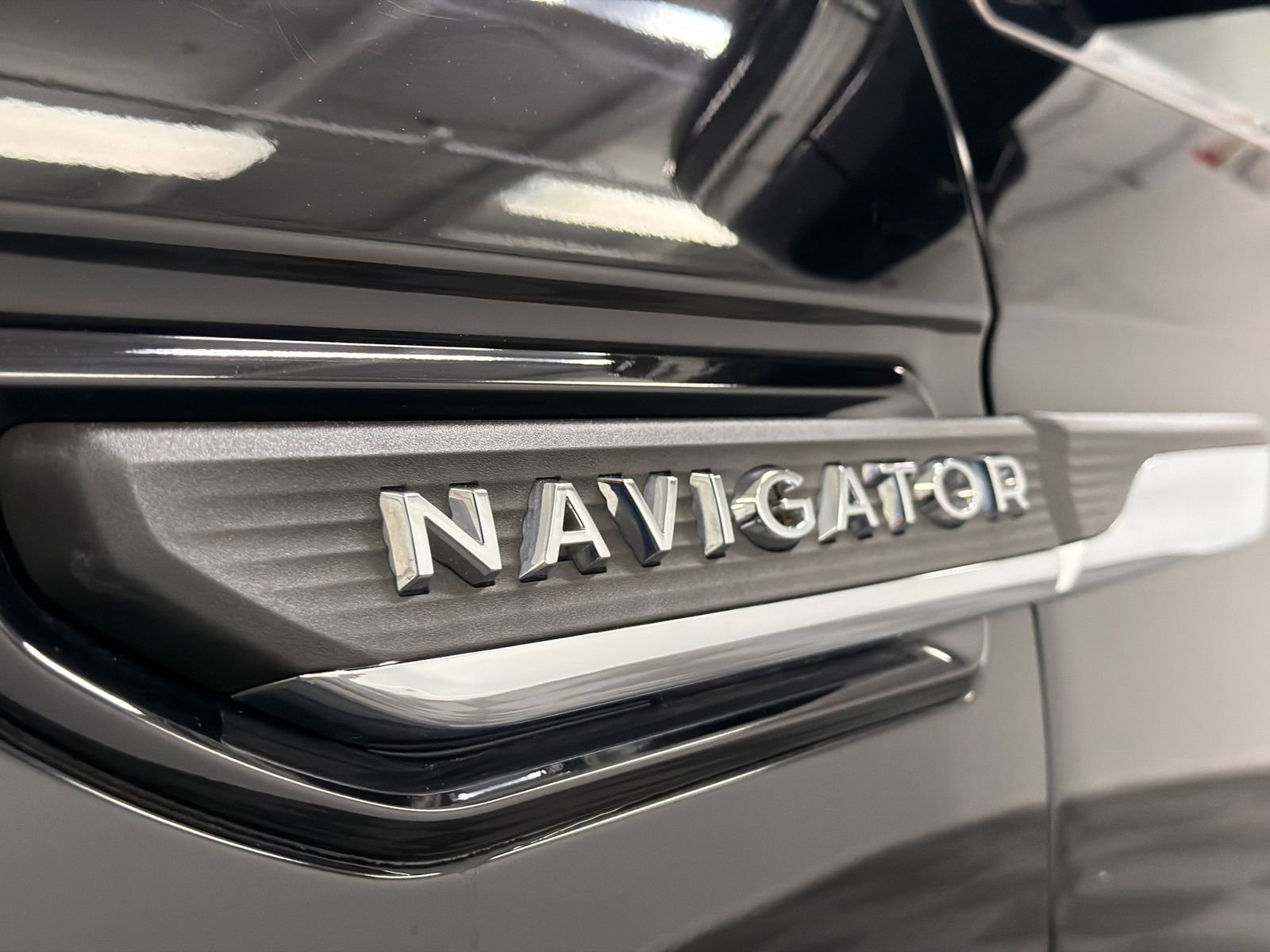 Certified 2022 Lincoln Navigator L Reserve AWD/4WD image 17