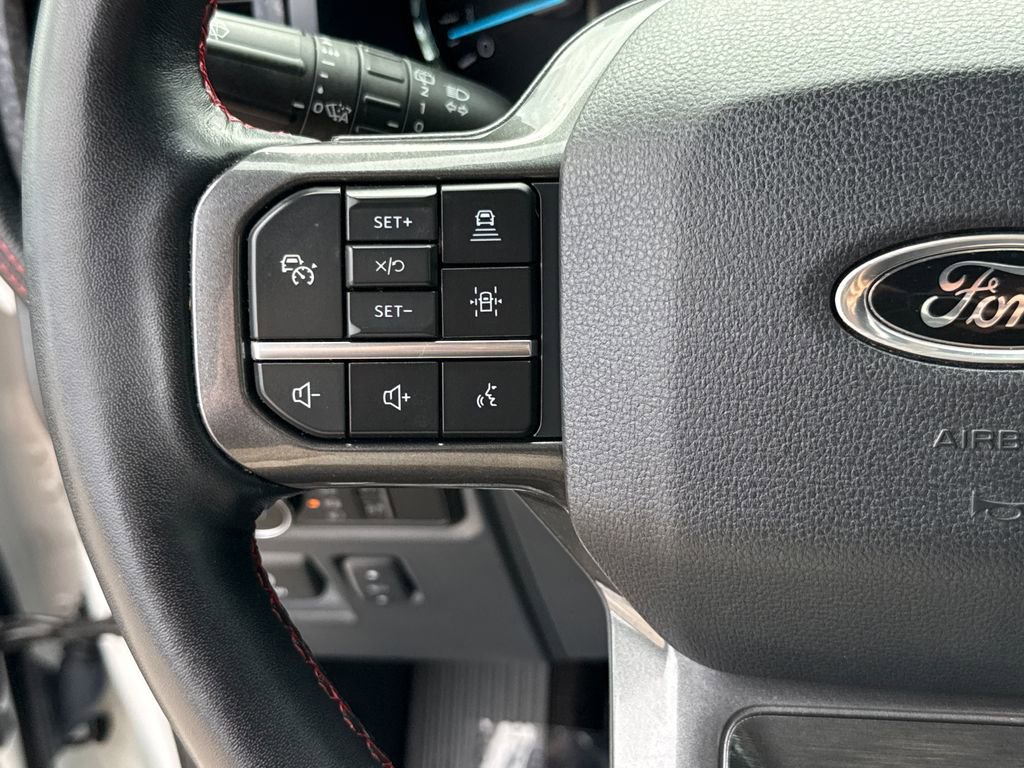 Used 2023 Ford Expedition Limited image 17