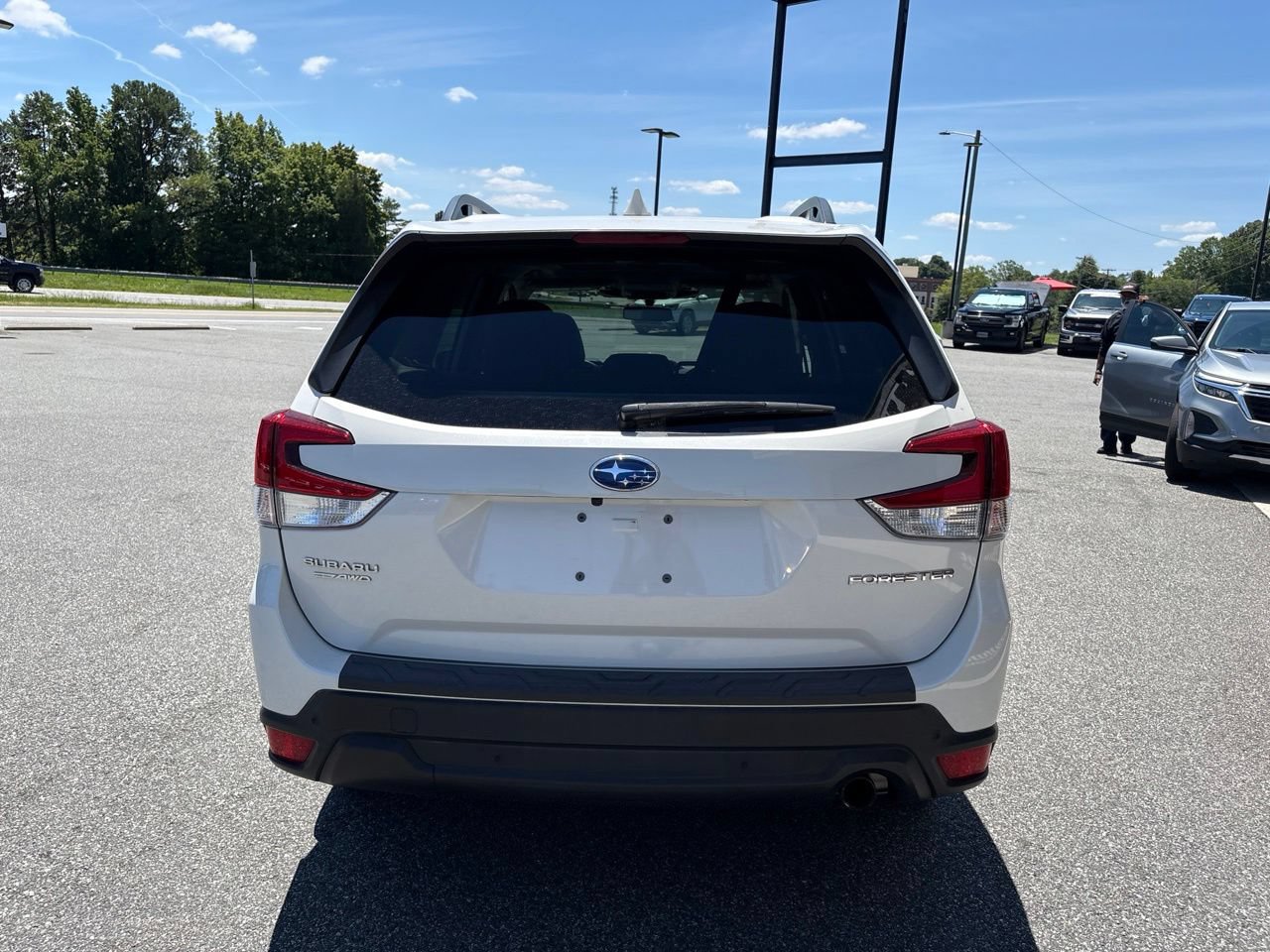 Used 2023 Subaru Forester Limited AWD/4WD image 8