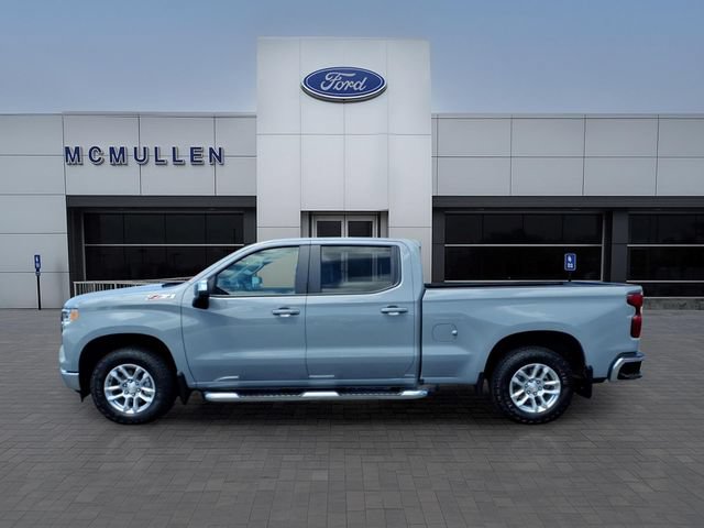 Used 2024 Chevrolet Silverado 1500 LT w/ Z71 Off-Road Package AWD/4WD image 8