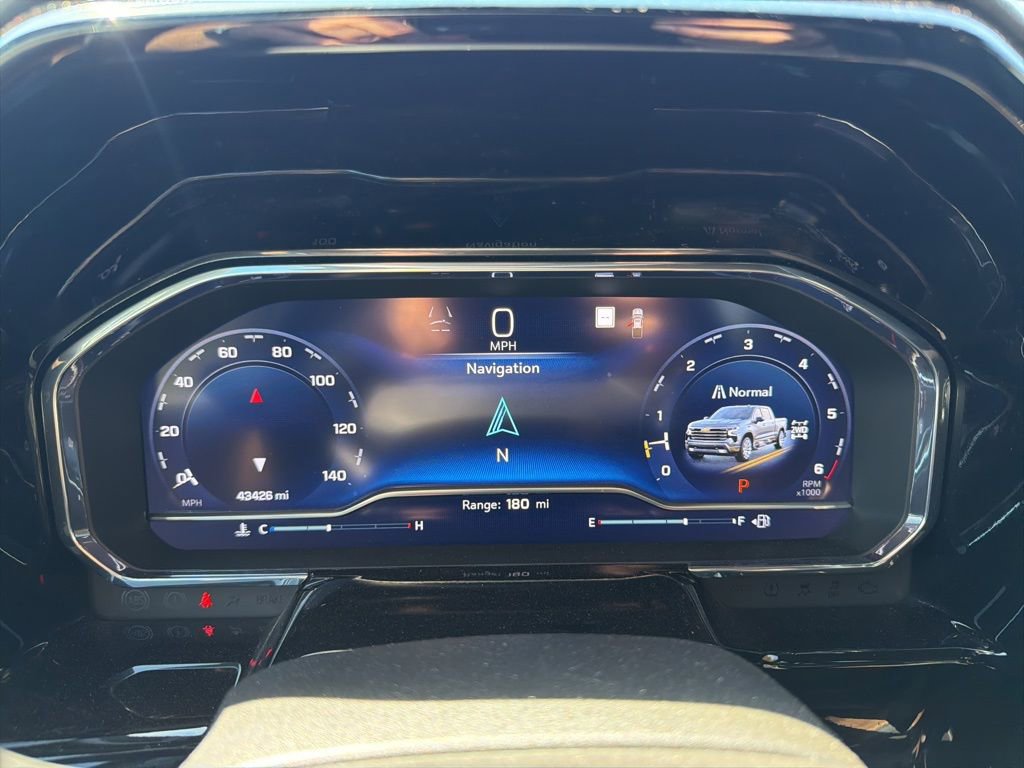 Used 2023 Chevrolet Silverado 1500 High Country w/ Technology Package image 13